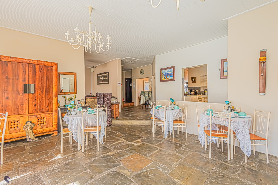 8 Bedroom Property for Sale in Country Club Western Cape